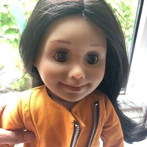 2 Maple Lea dolls Alexi and Leoni (price is for both)